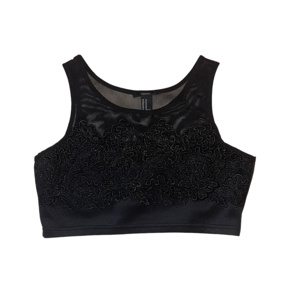 Black Sleeveless Crop Top.